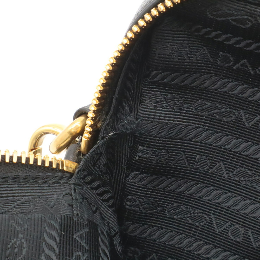 PRADA Bag - Picture 7 of 10